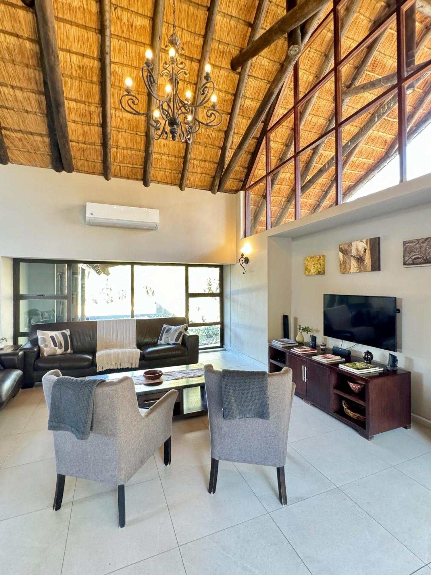 Pangolin Game Lodge - Self Catering, Incl 2 Game Drives Per Day Matlhagame Exterior foto