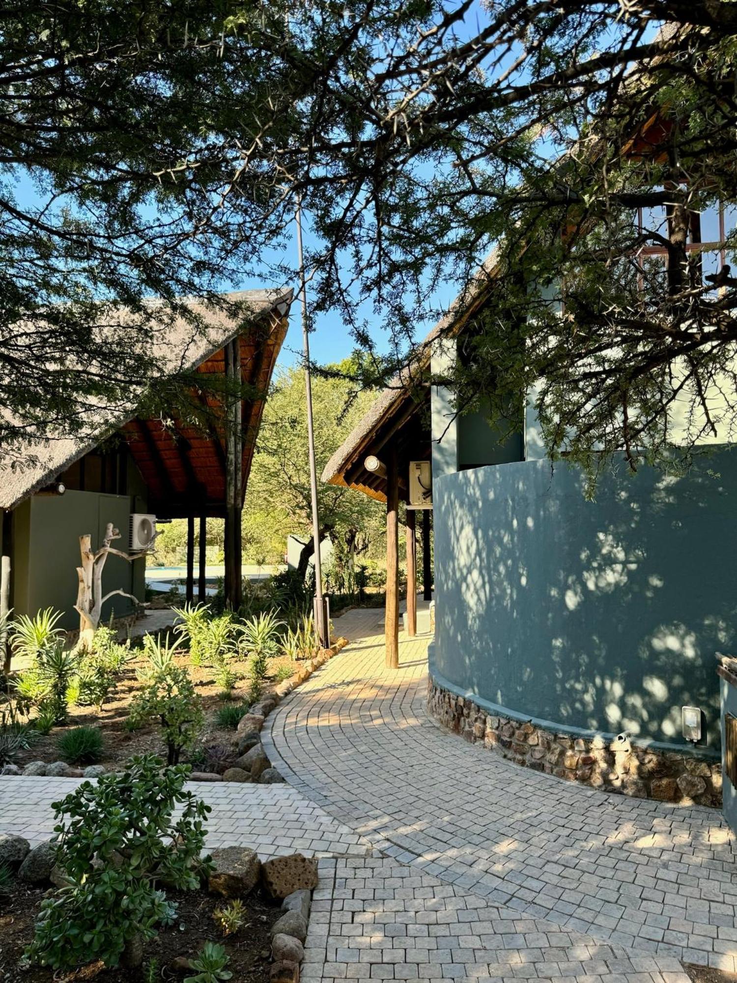 Pangolin Game Lodge - Self Catering, Incl 2 Game Drives Per Day Matlhagame Exterior foto